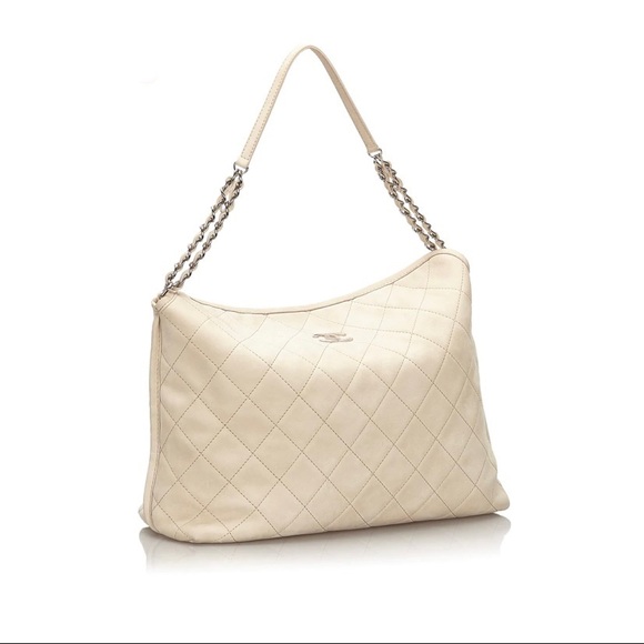 CHANEL FRENCH RIVIERA QUILTED SUEDE HOBO
BAG - Picture 2 of 7